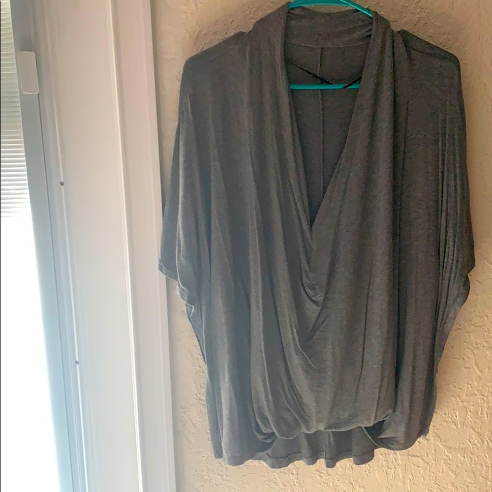 Heather gray blouse